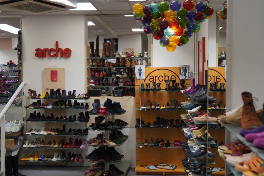 August Hankel, Schuhhaus