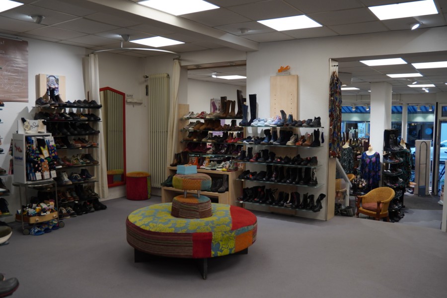 August Hankel, Schuhhaus